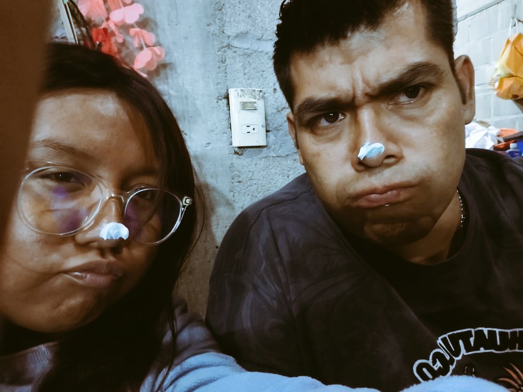 moonlight_18181's tweet photo. Me hizo sentir verdaderamente especial ese día, a pesar de que no fue un día del todo feliz, el se encargó de volverlo perfecto, Eric entendió como hacerme sentir amada y no desaprovecha ninguna oportunidad para hacerlo, ojalá todas tuvieran un Eric, pero no mi Eric, el es mío 🤍 https://t.co/BnJ0GTjuEF