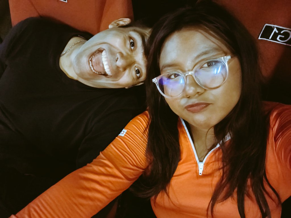 moonlight_18181's tweet photo. Me hizo sentir verdaderamente especial ese día, a pesar de que no fue un día del todo feliz, el se encargó de volverlo perfecto, Eric entendió como hacerme sentir amada y no desaprovecha ninguna oportunidad para hacerlo, ojalá todas tuvieran un Eric, pero no mi Eric, el es mío 🤍 https://t.co/BnJ0GTjuEF
