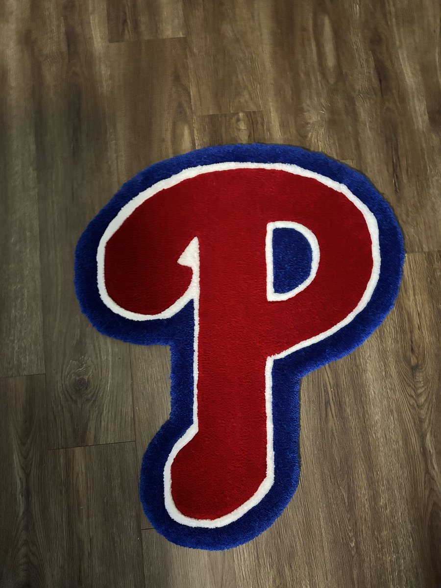 Tee_Smiley's tweet photo. @1fine_sznn I sell custom rugs, last two I completed https://t.co/bk4dzKKTbV