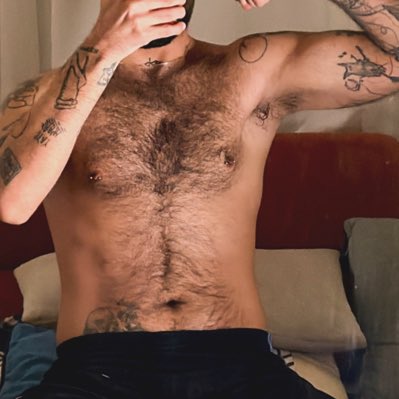 Lebstud🇱🇧 tweet media