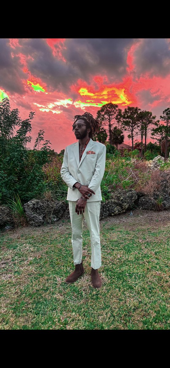 Kj Myers LowLi 1 🎈 tweet media