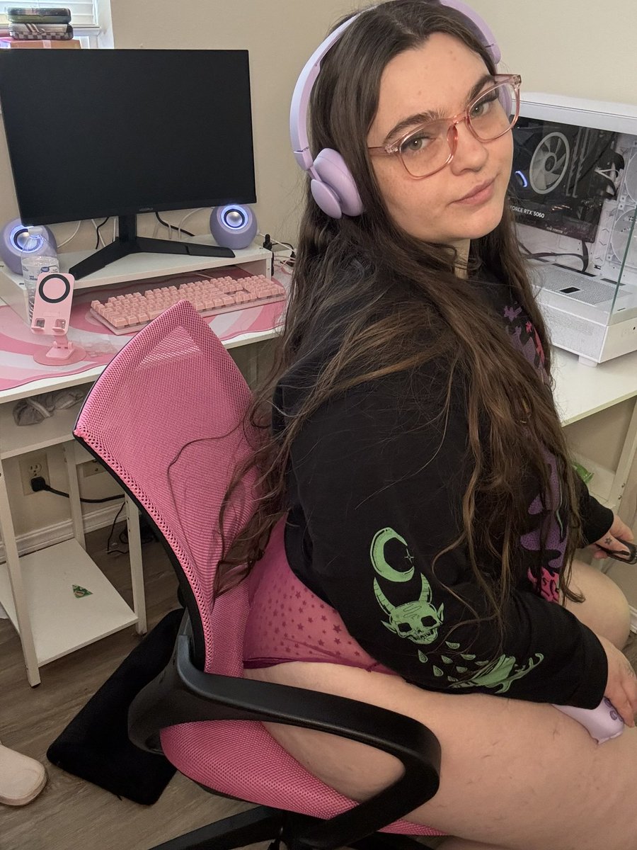 Goddess Eris tweet media