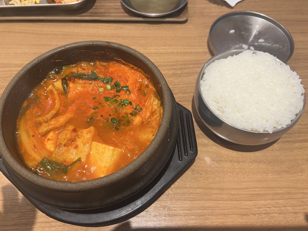 みなりお tweet media