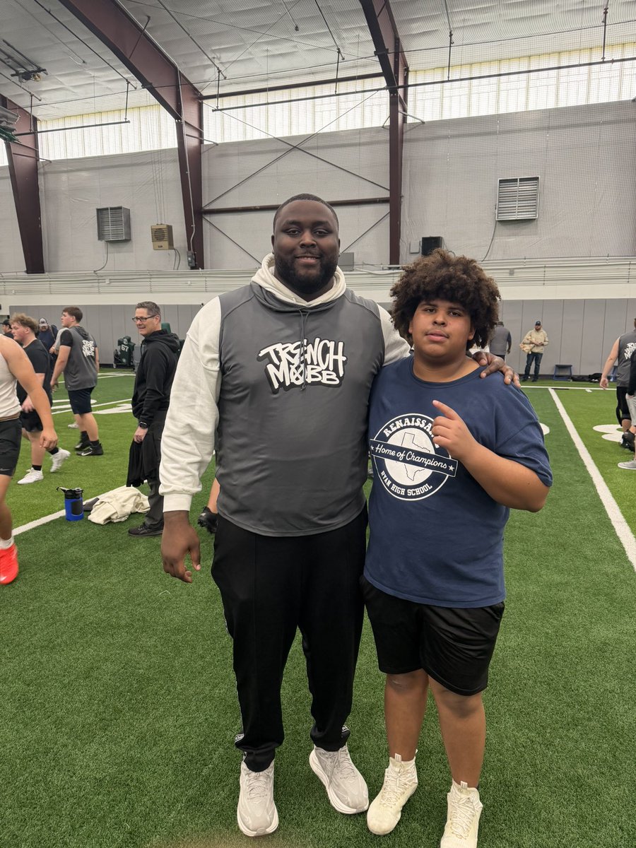 jace_ridge's tweet photo. Got some work in at the Trench Mobb camp today. Thankful God continues too give me great opportunities✝️ https://t.co/FCSm6Iaj6t