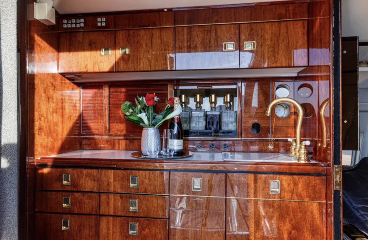 SOVKREIGN's tweet image. Charter the Bombardier Challenger 600 N777GA for a seamless transatlantic journey.
Available from Florida → London → New York City → San Francisco.
Experience ultimate privacy, comfort, and executive-class travel.
- #flyprivate   #jetprive 
- #businessjet #jet  #millionaire