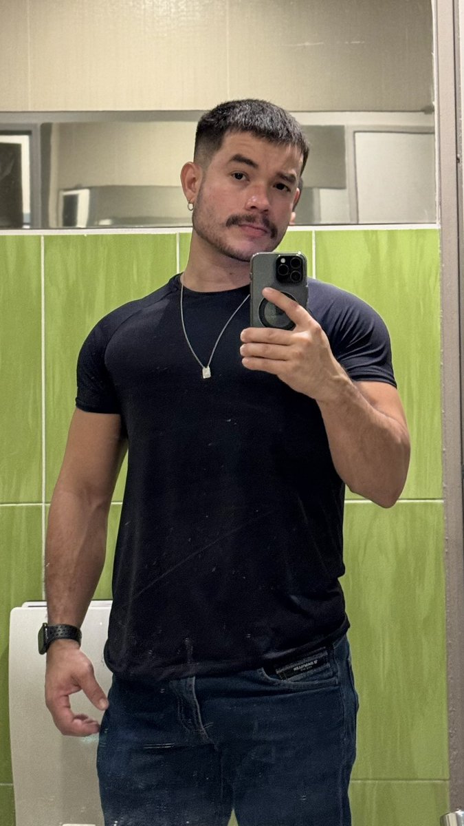 unique👽🪩🤠🐎✨ tweet media