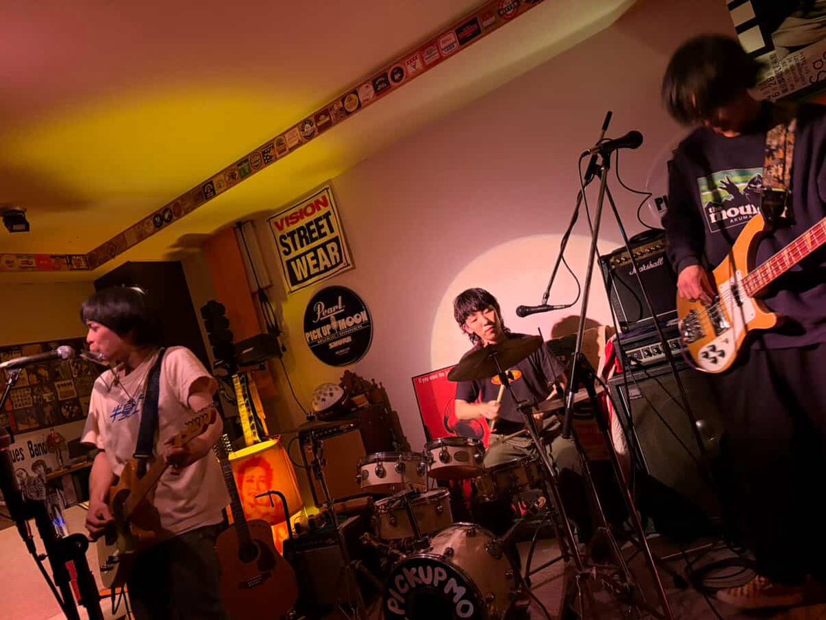 hangesho2022's tweet photo. 3/7 新検見川PICKUPMOON

春
何月生まれ
まだバテない、まだ青い
ないよね
カレイミー
青春
東京のあいだ

SenCityいつも最高。
またやりましょう！ https://t.co/HDxfCqtyov
