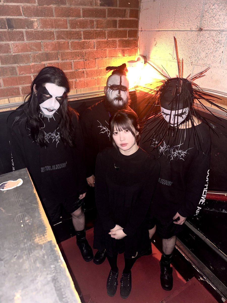 VMO_Violent tweet media