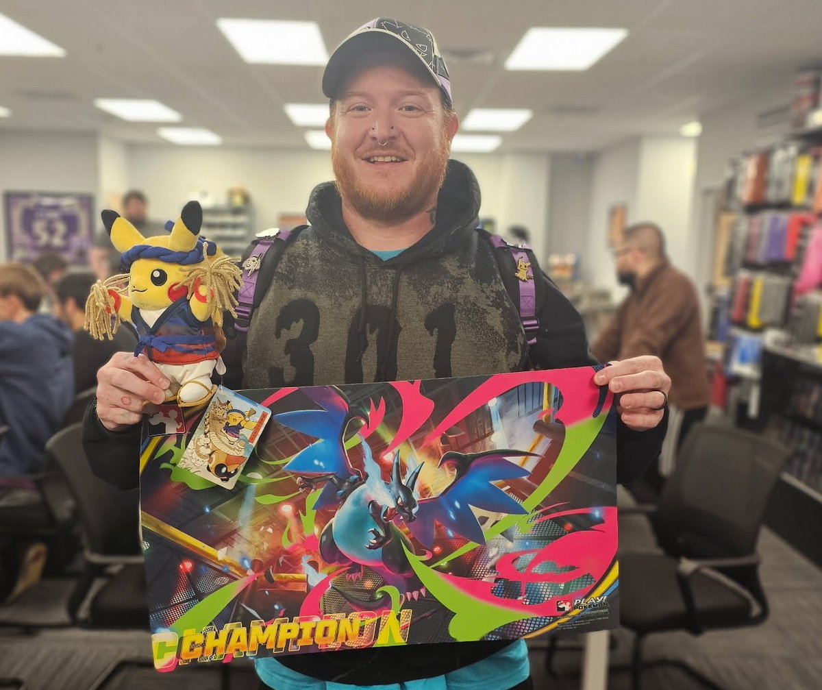 Eric eats Braaaaains tweet media