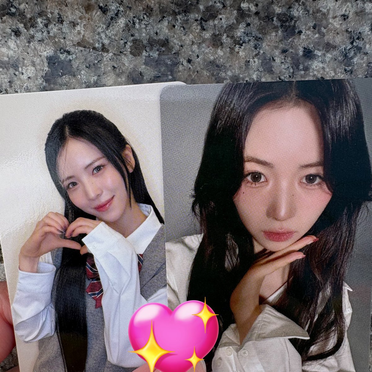 _rik126's tweet photo. NiziU 交換
譲)1万円特典　マヤ
求)ミイヒorリク
譲)会場限定 マヤ
求)リク

本日会場で手渡し希望です！
#NiziU_交換 https://t.co/C21PC9Ngf9