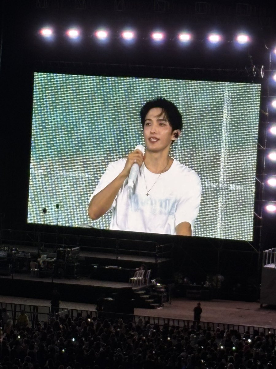 guys dikarenakan doa ku didengar oleh DK beneran jidatan kemarin, jadi aku mau GA beneran 😭🔥

hadiah : 
- saldo e wallet @20k/org (5 pemenang) 

syarat : 
RT and LIKES 
yang mau temenan juga boleh

🤲🏻