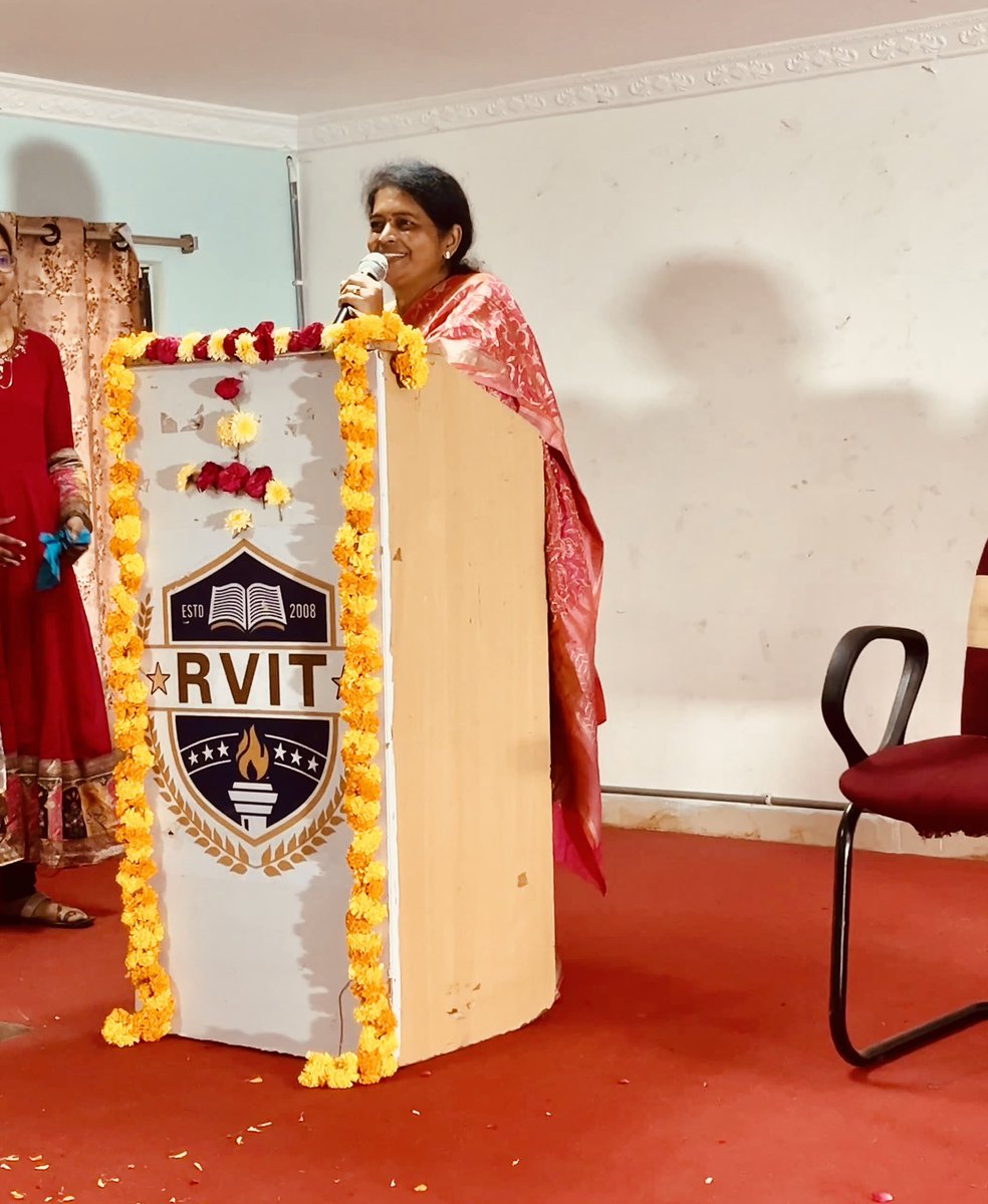 renuka_jetti's tweet photo. #WomensDay2026 సందర్భంగా #RVIT కాలేజీ లో జరిగిన #womensdaycelebration లో గెస్ట్ గా పాలుగొనటం జరిగింది 🙏
#happywomensday https://t.co/8QtyeeVSAp
