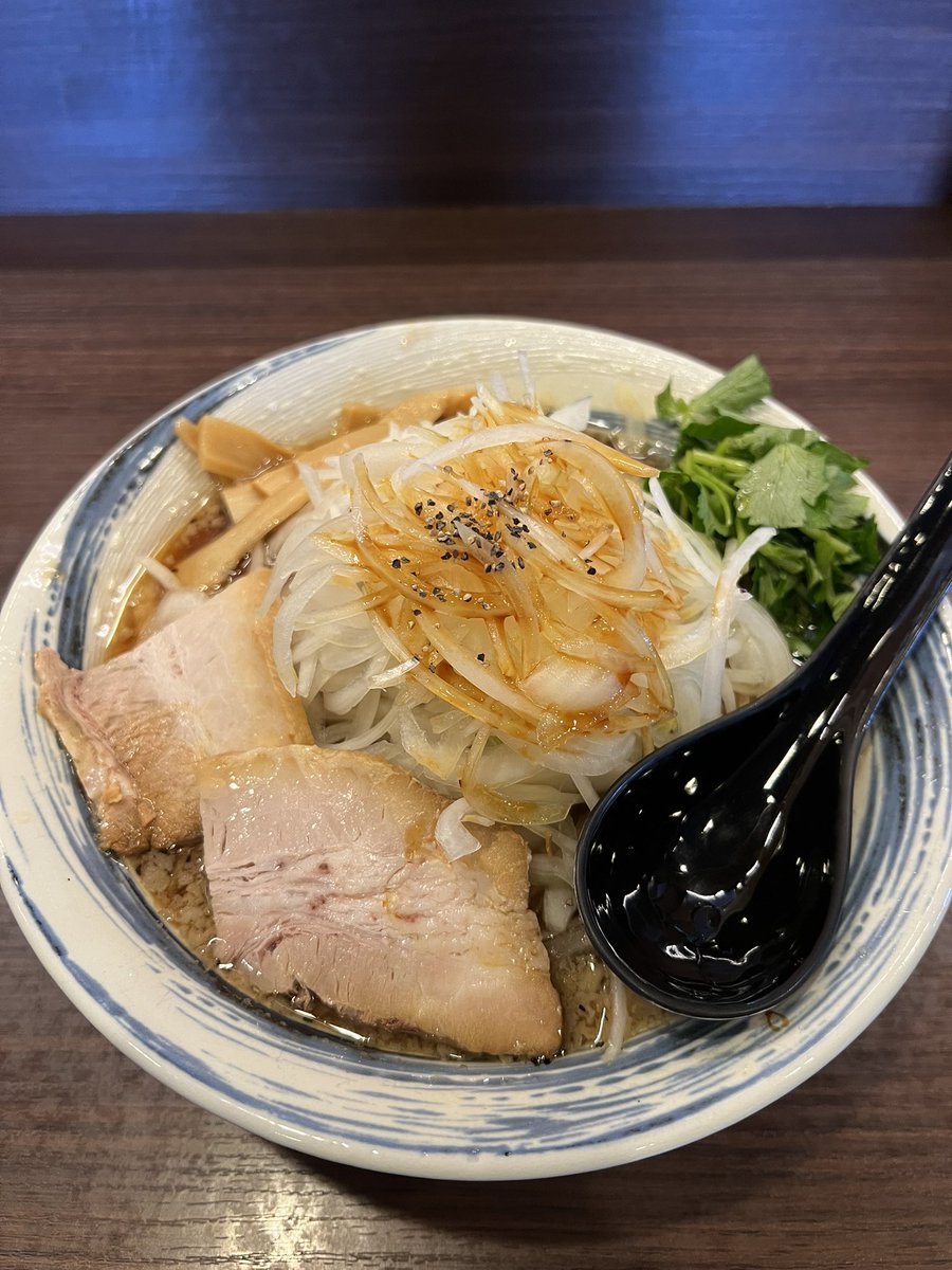 オカロング tweet media