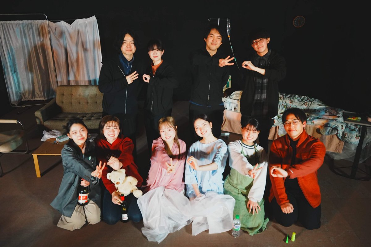 uoeh_EP's tweet photo. 【終演しました✨】
第30回定期公演『to be continued』

ご来場いただいた皆様、本当にありがとうございました！
卒業生はそれぞれの場所で新しい一歩を踏み出します。
これからも産業医科大学演劇部を温かく見守っていただけたら嬉しいです☺️

#UOEH_EP
#UOEHcontinued https://t.co/fzIpiKtzDA