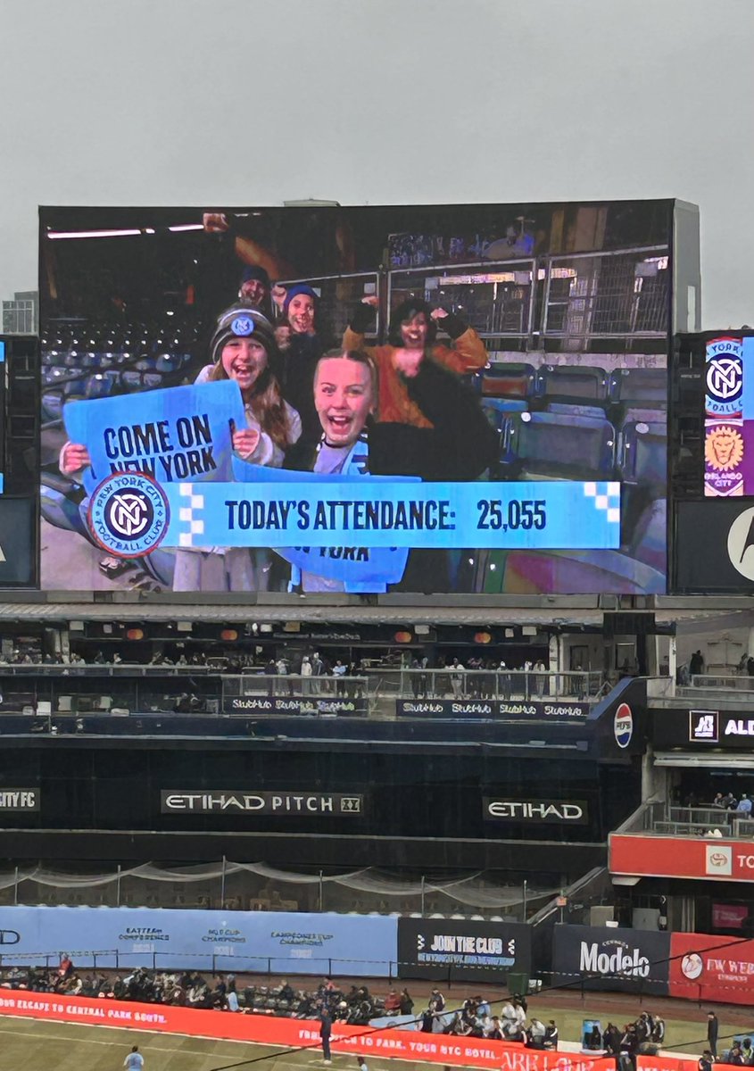 LinacreMedia's tweet photo. Year 1️⃣2️⃣ and what a start for the Boys in Blue, ⚽️⚽️⚽️⚽️⚽️ goals and a clean sheet to move to 2-0-1 on the young season‼️
Shoutout to @DJMODENYC @GlennCrooks and the rest of our class of 2️⃣0️⃣1️⃣5️⃣.
#NYCFC #NYisBLUE #ForTheCity #Futbol #LinacreMediaEvents 🎙🔥🗽🔵⚽️⭐️🏆 https://t.co/ECGn7j5xSw