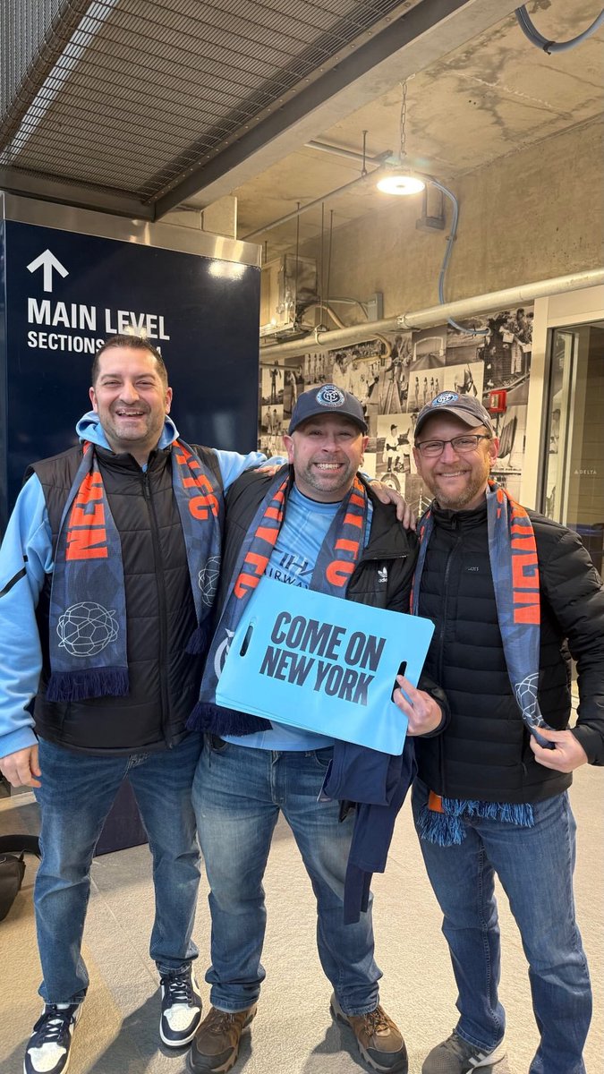 LinacreMedia's tweet photo. Year 1️⃣2️⃣ and what a start for the Boys in Blue, ⚽️⚽️⚽️⚽️⚽️ goals and a clean sheet to move to 2-0-1 on the young season‼️
Shoutout to @DJMODENYC @GlennCrooks and the rest of our class of 2️⃣0️⃣1️⃣5️⃣.
#NYCFC #NYisBLUE #ForTheCity #Futbol #LinacreMediaEvents 🎙🔥🗽🔵⚽️⭐️🏆 https://t.co/ECGn7j5xSw