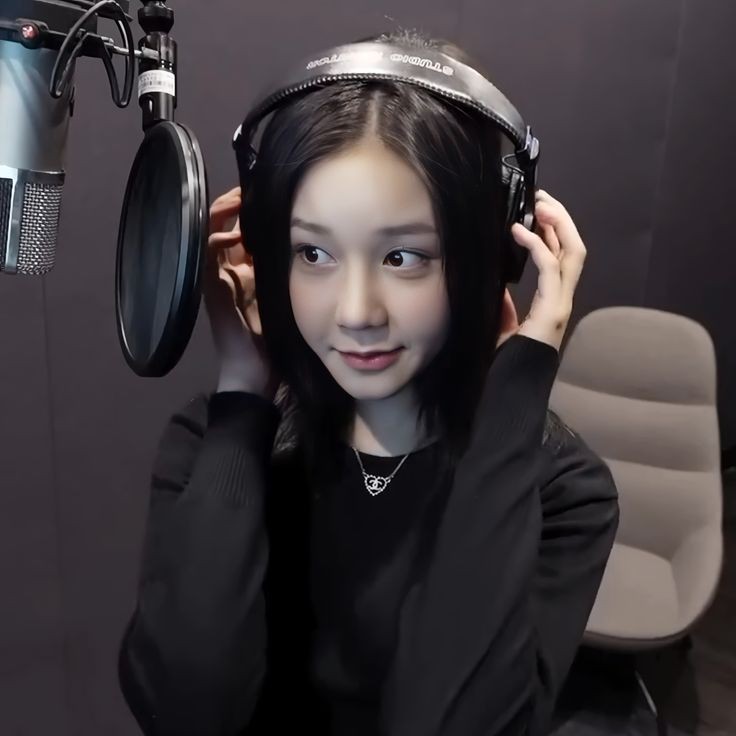 𝘈𝘔𝘖𝘜𝘙𝘈. tweet media