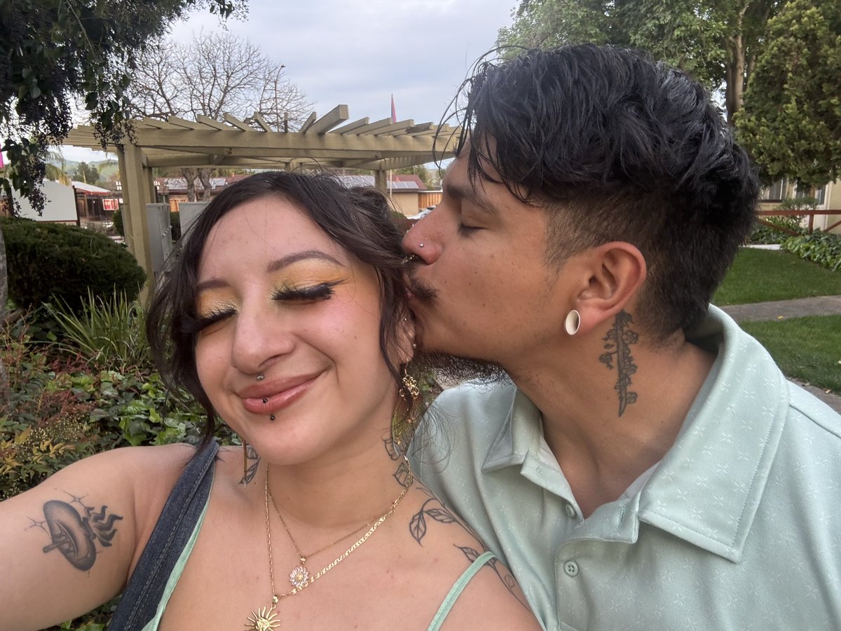 divina 💖 tweet media