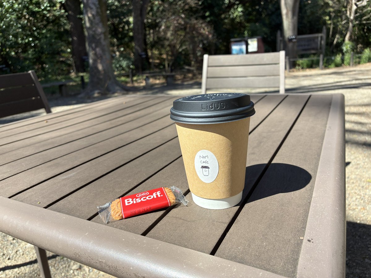 kashituke's tweet photo. ライブ見に東京来たけど人多いから早々に都心離脱して植物園でまったりしてる https://t.co/7u5VEreBgH