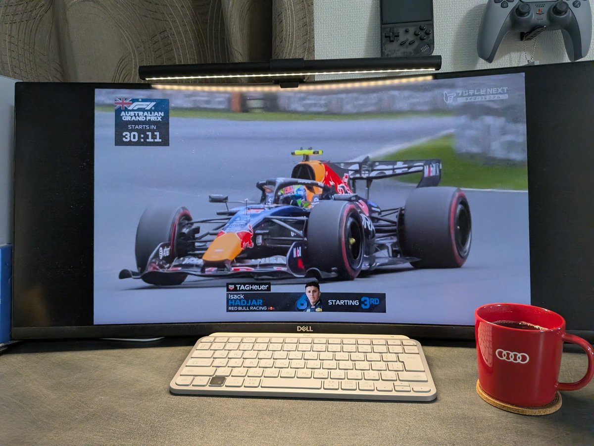 ssobt1's tweet photo. 開幕戦始まった！
と思ったらピアストリ事故っとる…
#F1 https://t.co/yS1WwhzWrA
