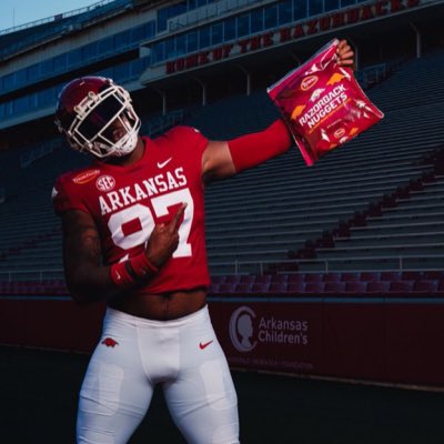 𝐐𝐮𝐢𝐧𝐜𝐲 𝐑𝐡𝐨𝐝𝐞𝐬 𝐄𝐧𝐭𝐡𝐮𝐬𝐢𝐚𝐬𝐭 tweet media