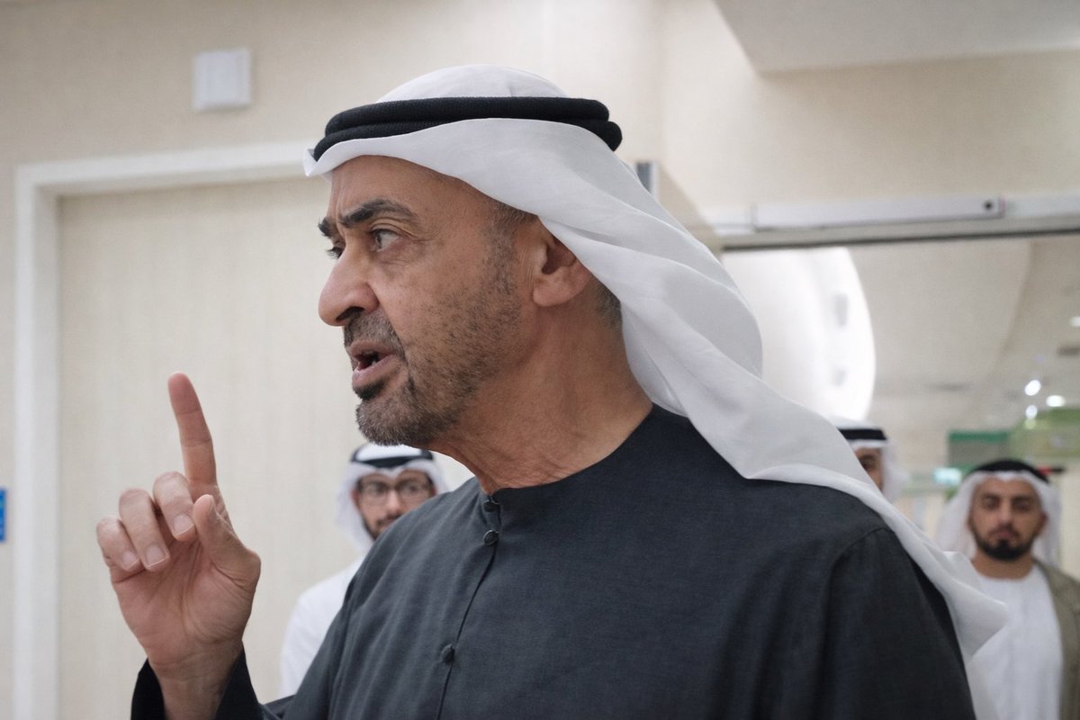 R7UAE_'s tweet photo. خــبّروا مِن هو نوانا ما يخص��ــه
هوب نِحن اللي تناوِشنا الأيادِي 🇦🇪 https://t.co/4OgCuVVxiq