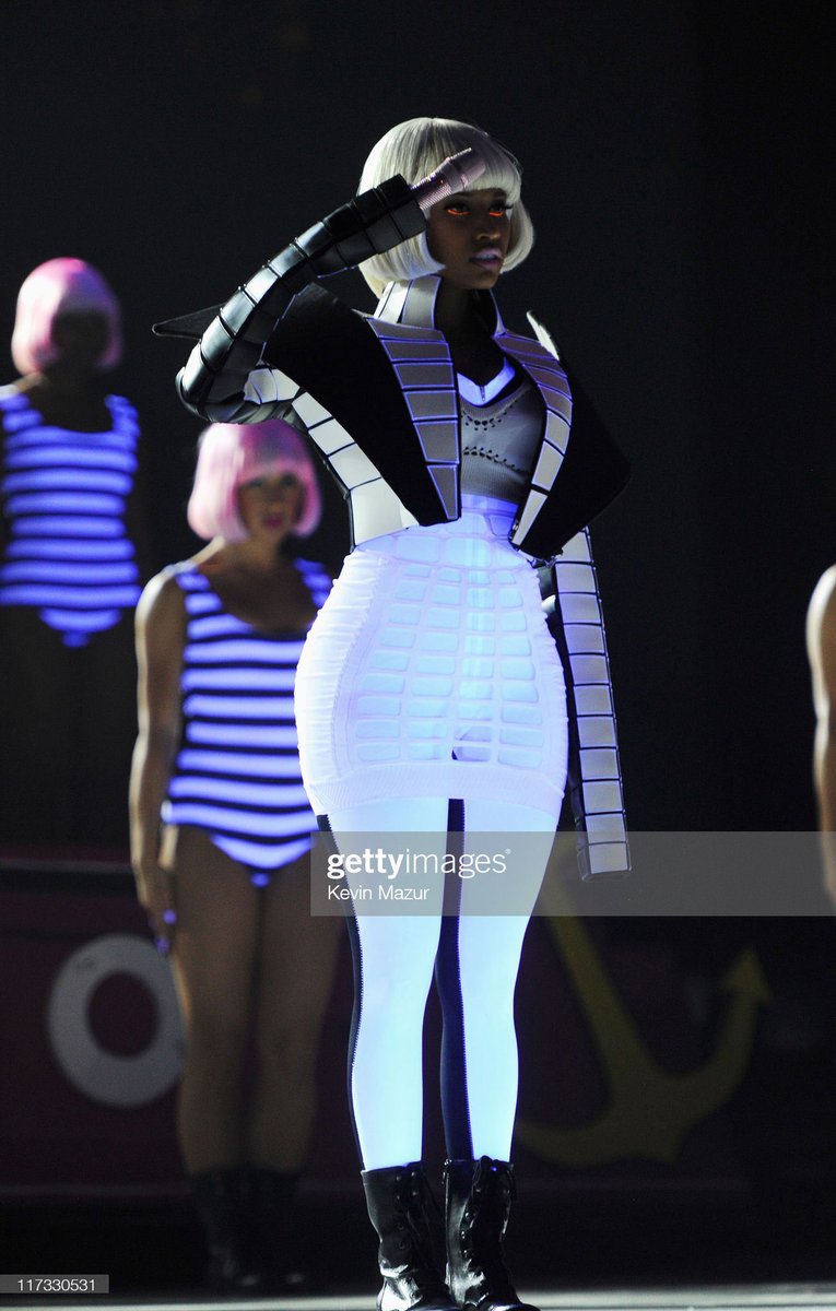 NickiThaQueen's tweet photo. https://t.co/dz9SEGRJLI