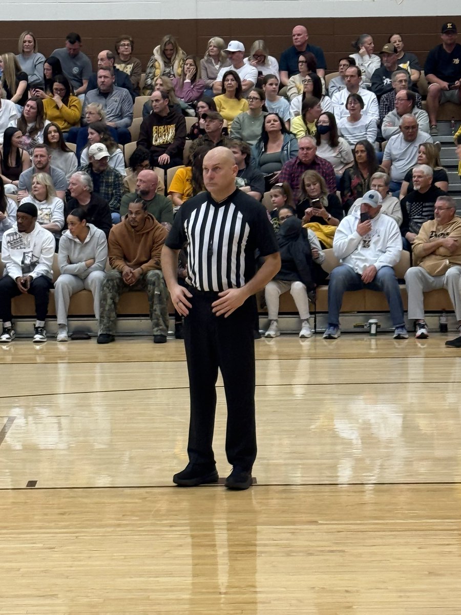 Fear The Poo tweet media