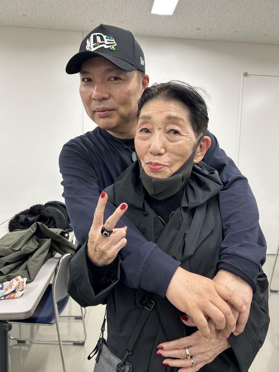 明るい太陽が
✨輝き😊
最高に
素晴らしいdrummer‼️
　真チャンを
有明で皆んなで
お見送りするのに
相応しい日に
　なりました。