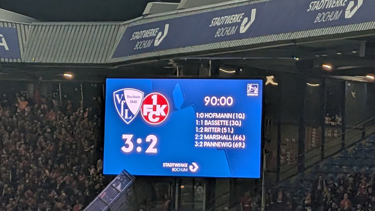 Finde es sehr nett, dass einer der Vereine die ich am wenigsten mag mich ausgerechnet zur Schnapszahl mit ner Niederlage beschenkt hat 😇

#BOCFCK #meinVfL