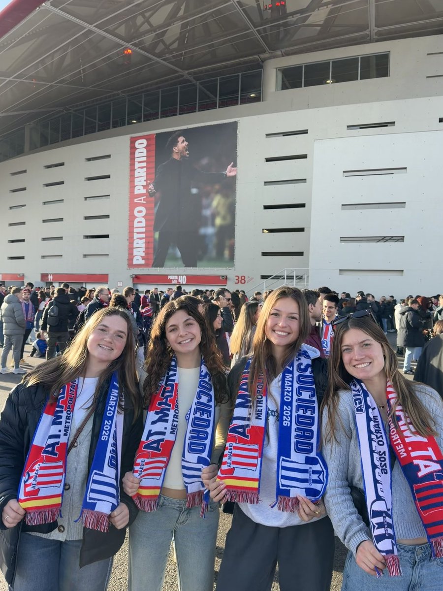 MercerWSoccer's tweet image. Made the most of our last couple days, Spain you’ve been too good to us 🇪🇸🏟️🥰  (1/3)

#GOBEARS | #MUWS | #Spain