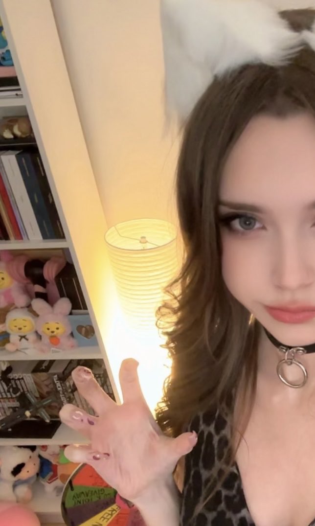 BreesKnees tweet media