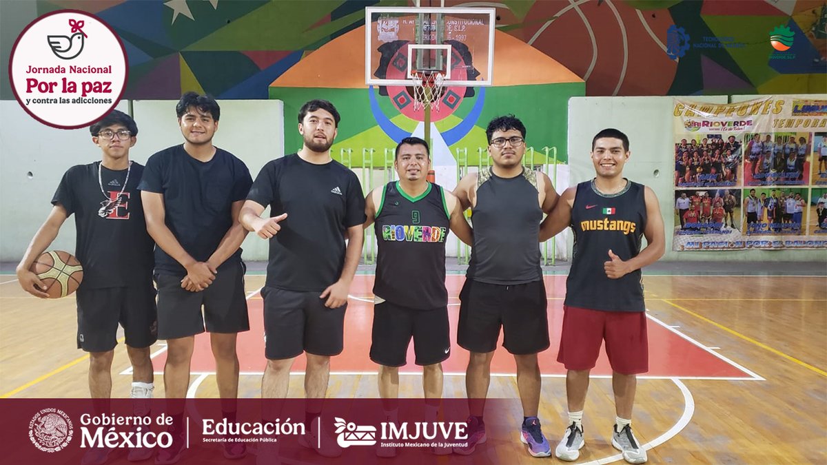 Linces Primera Fuerza del TecNM Rioverde logra una gran victoria y se mantiene en los primeros lugares de la Liga Municipal de Rioverde. El deporte fomenta vida sana y ayuda a prevenir adicciones.
#JornadaPorLaPazYContraLasAdicciones #ElFEntaniloTeMata <a href="/SEP_mx/">SEP México</a> <a href="/RGC_Mx/">Ricardo Gallardo Cardona 🇲🇽</a>