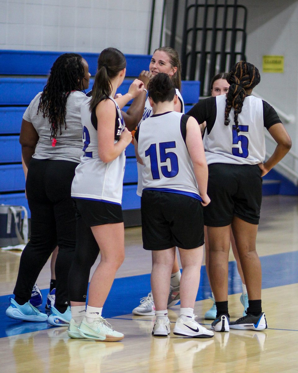 Marian Women's Basketball tweet media