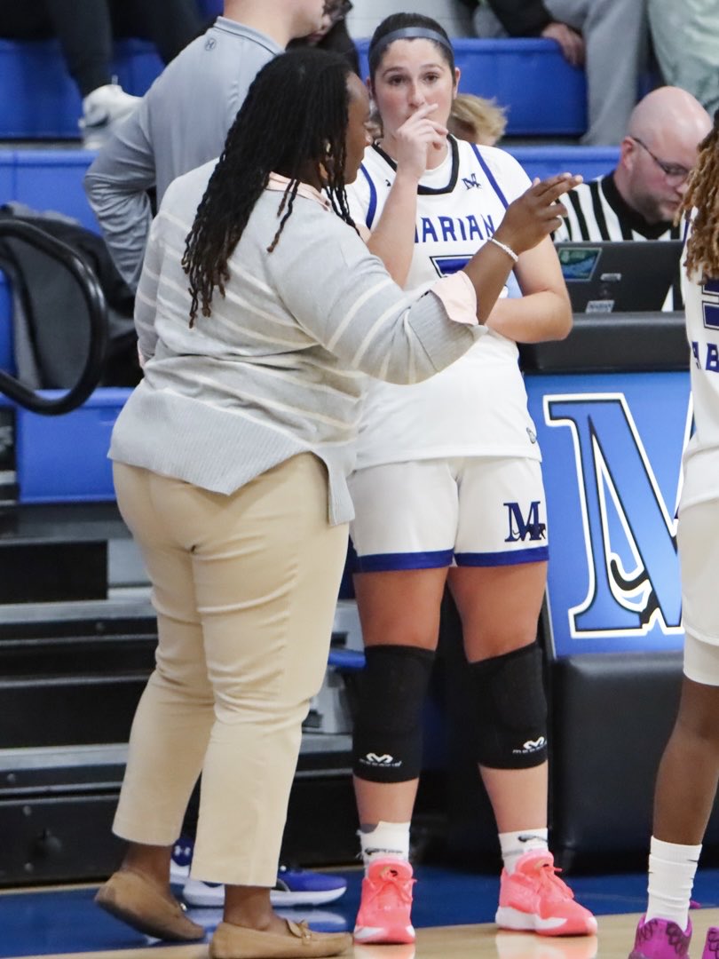 Marian Women's Basketball tweet media