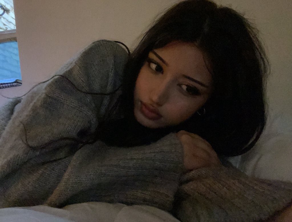 ₊˚⊹♡ ♱ tweet media