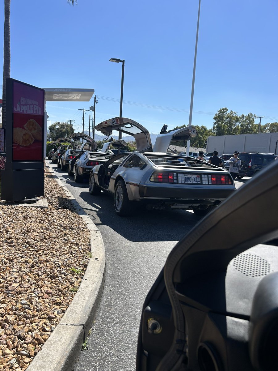 Kira Buckland ★ tweet media