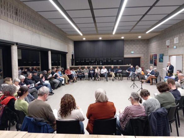 Hasselt’te Üç İnanç Tek Sofra: Dünya Dua Günü İftar Bereketiyle Taçlandı

Belçika’nın Hasselt şehri, Dünya Dua Günü vesilesiyle tarihî bir buluşmaya tanıklık etti. Ramazan ayının manevi ikliminde gerçekleşen programda Müslüman, Hristiyan ve Bahai toplumları; dua, tefekkür ve