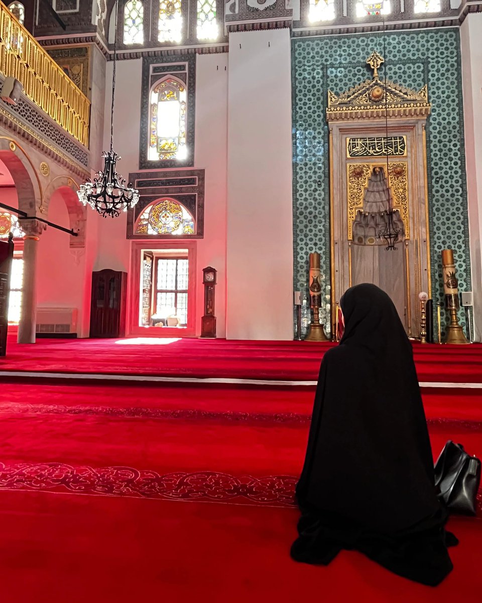 م tweet media