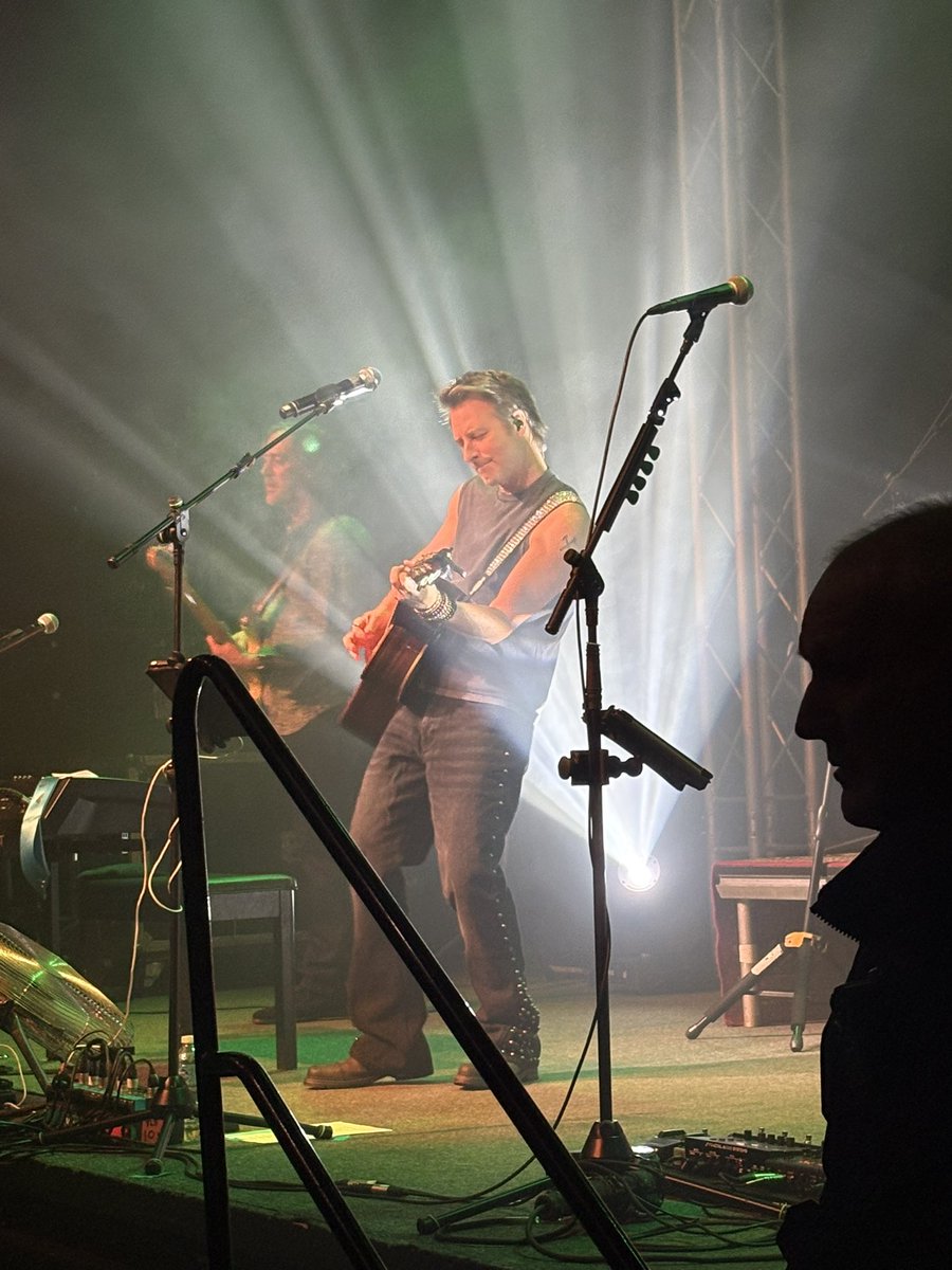 Naked Without It tweet media