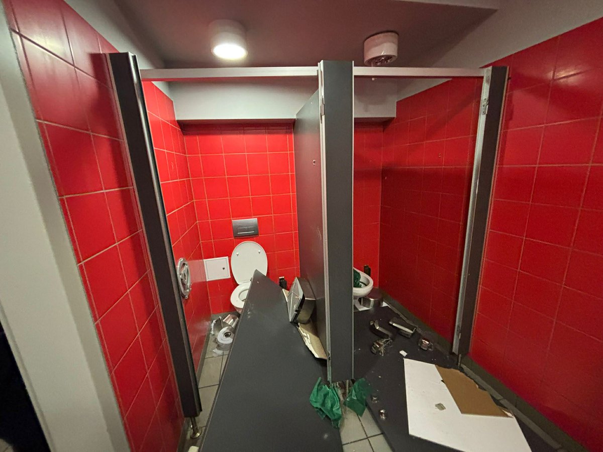 B.Derdzikowski tweet media