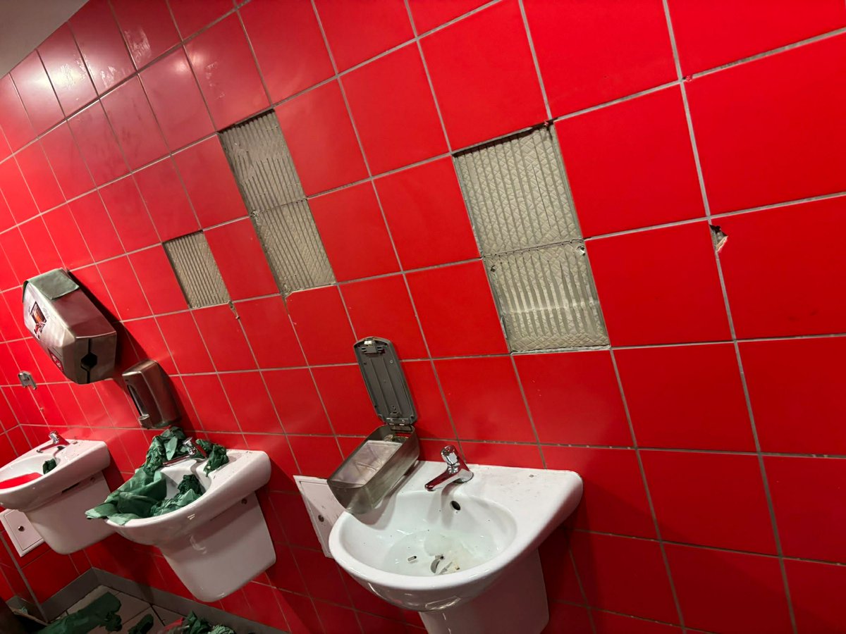 B.Derdzikowski tweet media