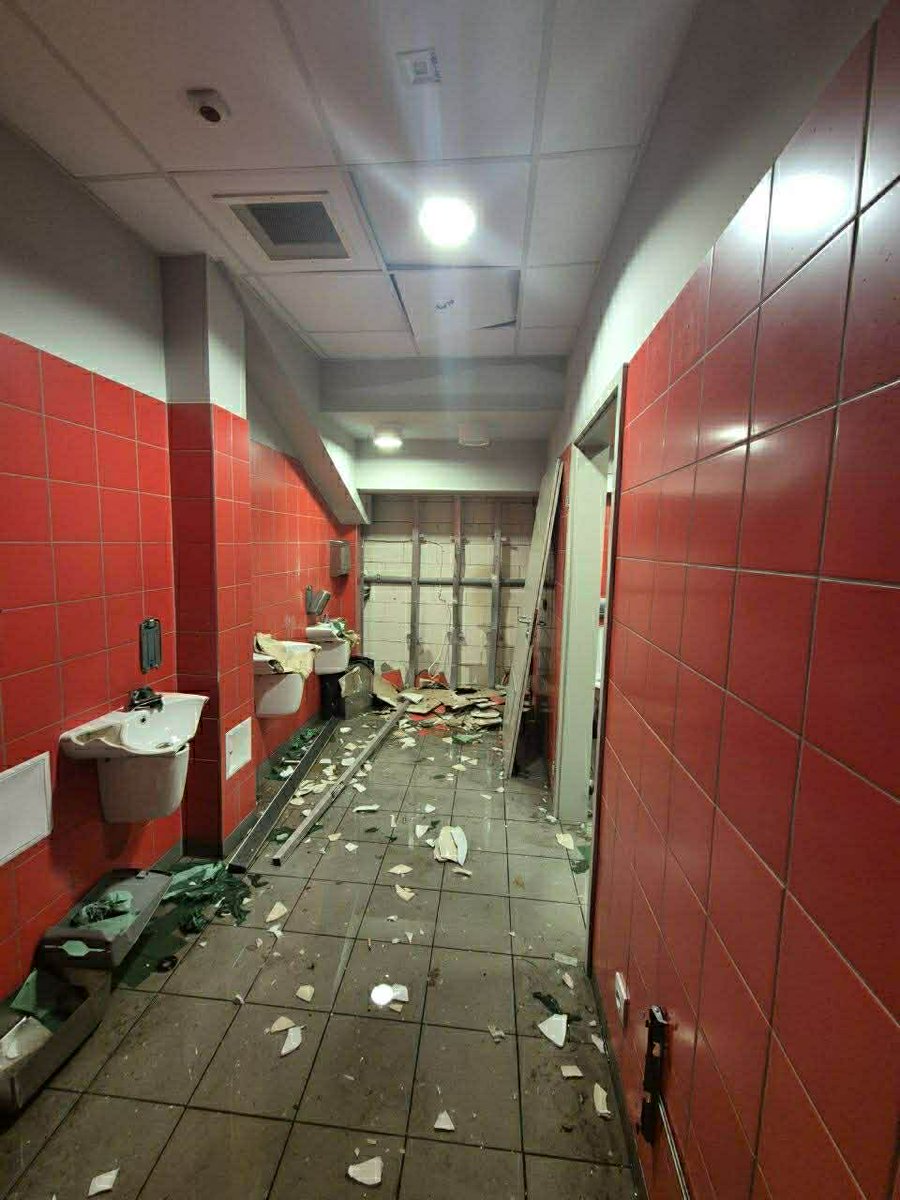 B.Derdzikowski tweet media