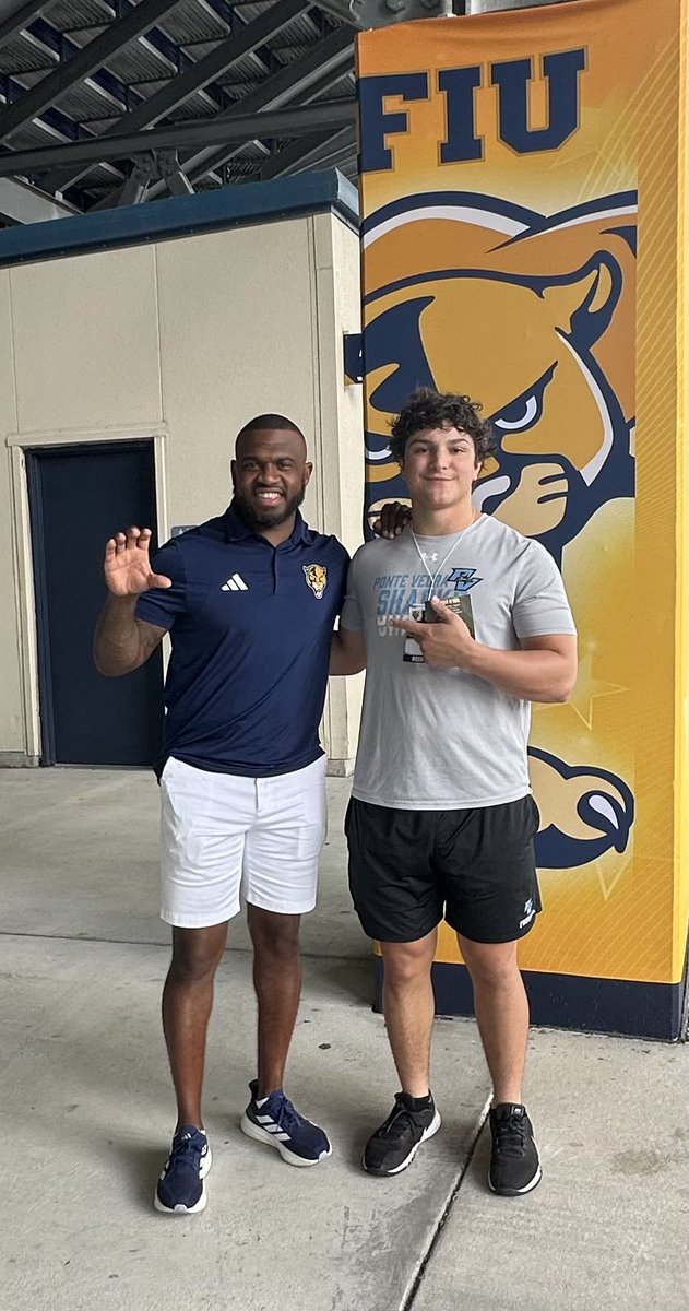 Alexander Winkles tweet media