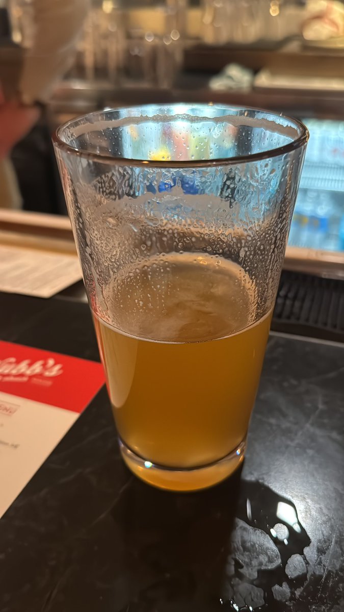 ryguysil's tweet photo. Beers are back in Maine @danabeers https://t.co/TPzWrGb8ir