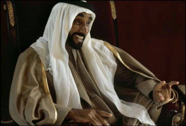 kh_vv7's tweet photo. عساك بين ورد وريحان
وجنات خلدٍ عاليات المقام 
١٩ رمضان - ذكرى وفاة الشيخ زايد رحمه الله https://t.co/BEatKHgLaL
