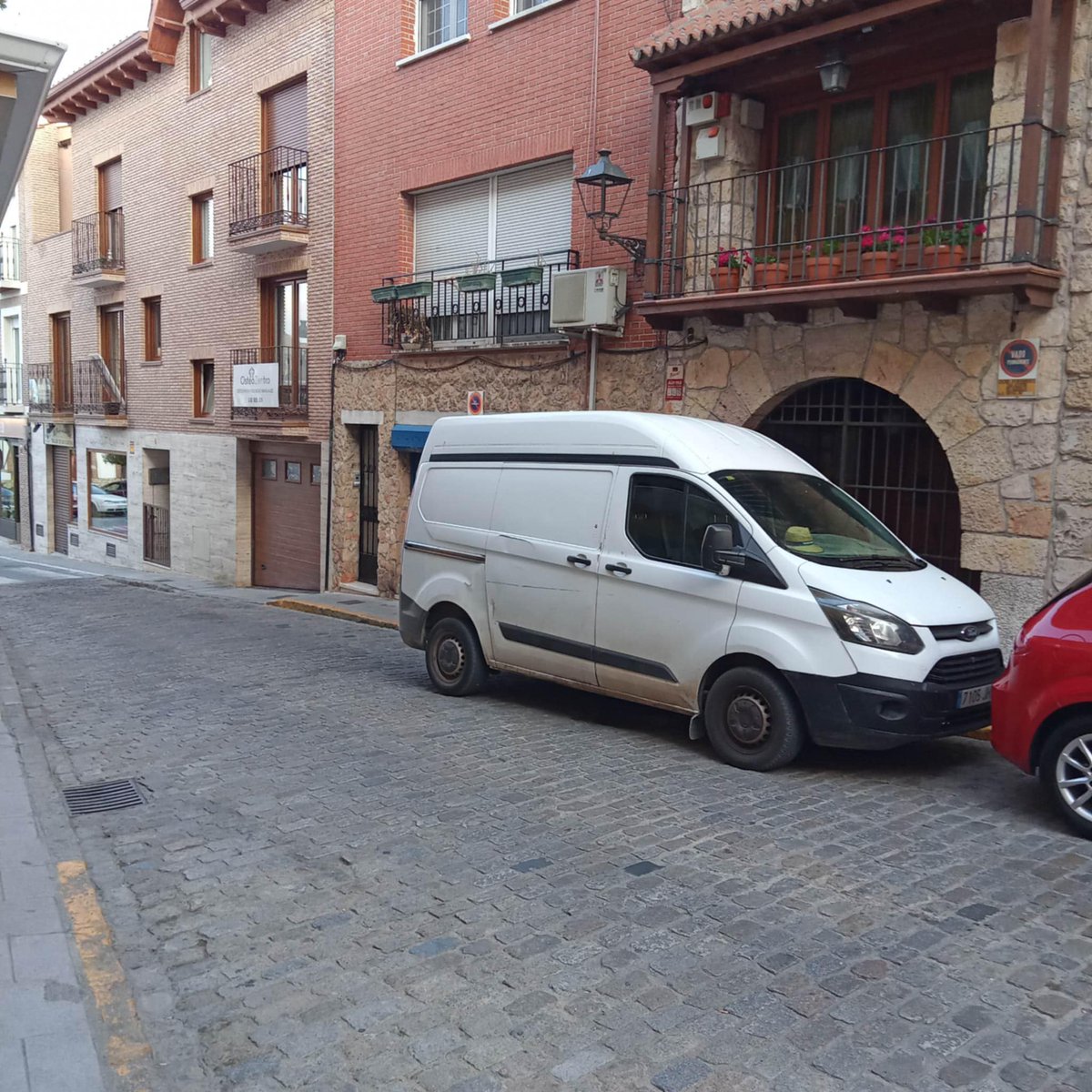 Comandante_232's tweet photo. Rogamos por favor que @policia actúen de oficio puesto que ni municipales ni Ayuntamiento nos hacen caso tras largos años de prejuicio y denuncias. https://t.co/VkU8WC7vpJ