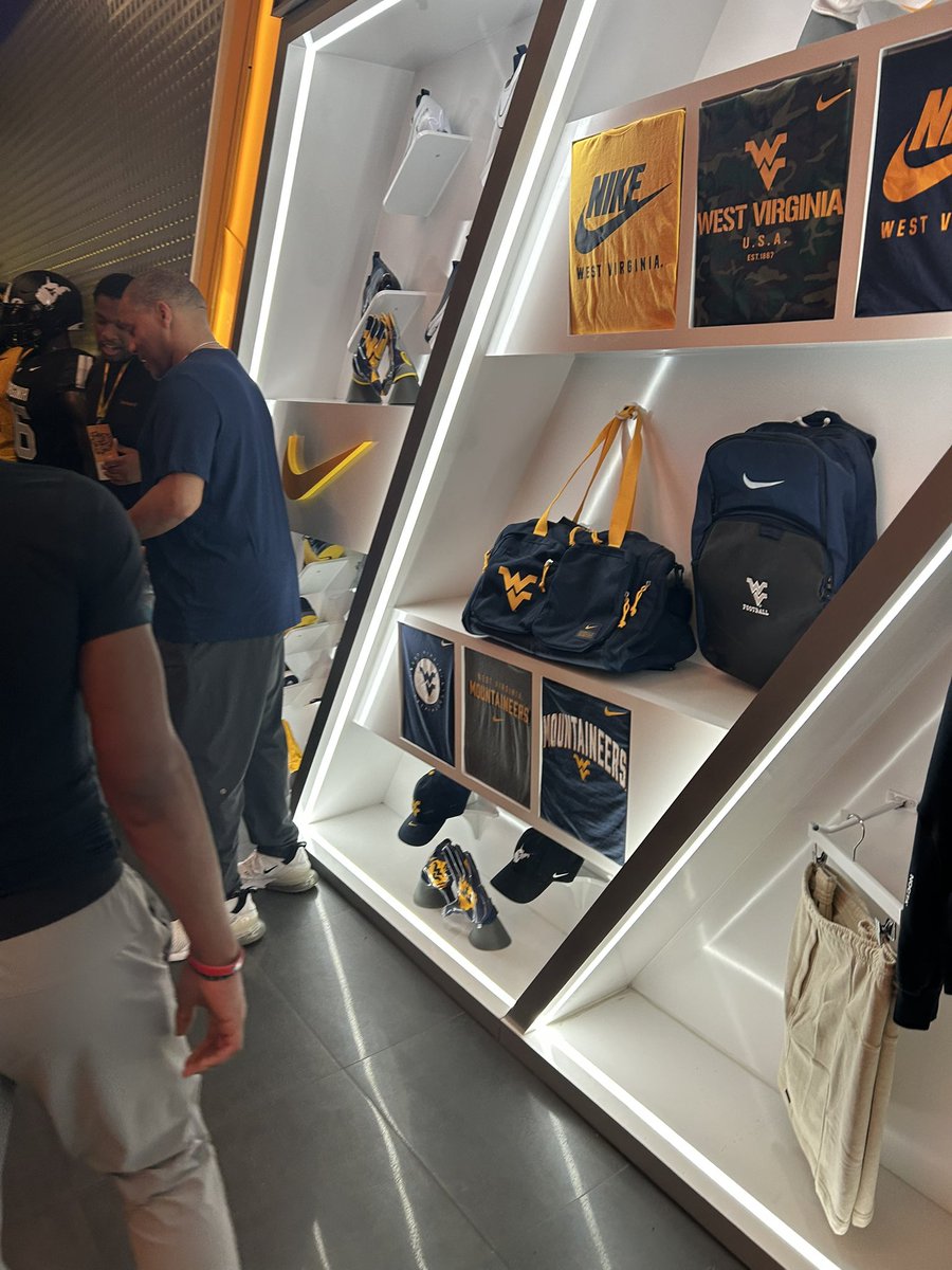 Omare Kellom tweet media