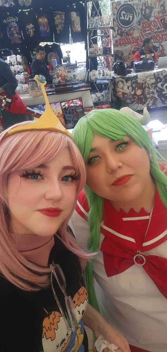 nayukiroromiya's tweet photo. Recordando dias bonitos 💚
#kawaii #anime #convenciones #nayukiroromiya https://t.co/I5V38RqCNe