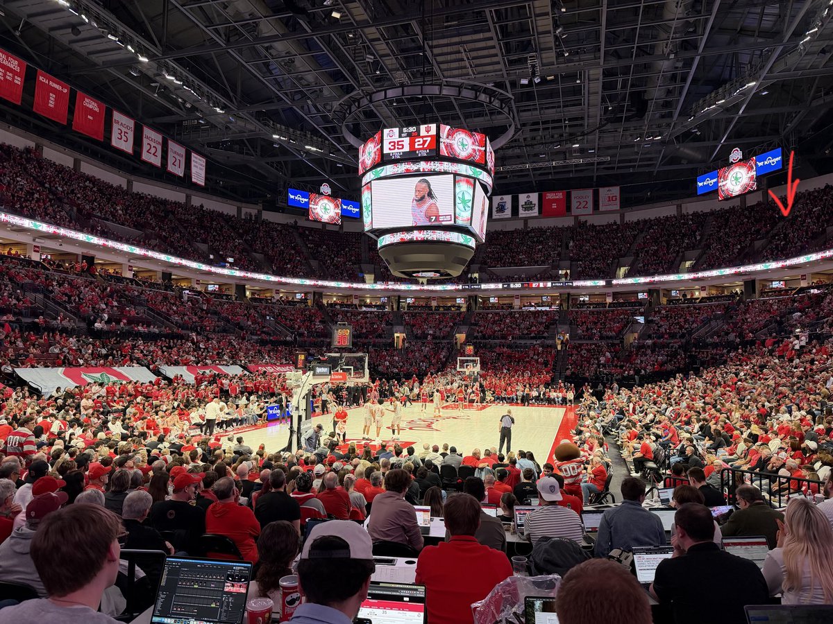 ScottSieber84's tweet photo. @TomOrr4 Waving at you from on high, Go Bucks! https://t.co/V2N7b9G334